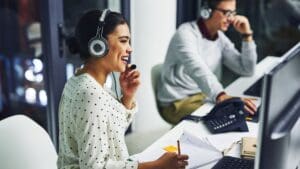 Staffing Your Helpdesk: IT Service Outsourcing